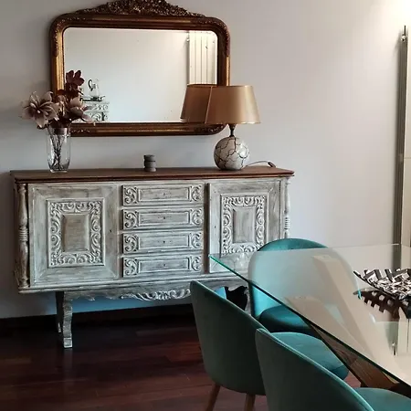 Centro Com Vista Panoramica * 吉马良斯